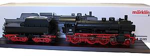 Die Märklin 38er für die Spur 1 montiert auf dem hochwertigen Transportsockel