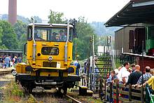 Die SKL-Mitfahrgelegenheiten auf einem Schwerkleinwagen sind ein einmaliges Erlebnis für die Besucher des Kindertags im Eisenbahnmuseum Bochum Dahlhausen