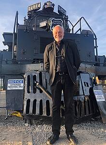 Hagen von Ortloff vor der größten Dampflok der Welt, dem "Big Boy" der Union Pacific