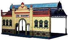 Der Südbahnhof kam von den  taxierten 24.000 € auf einen Zuschlagpreis von 66.000 €. Der erfolgreiche Bieter musste mit Aufgeld 79.700 € bezahlen. Das ist der teuerste Märklin Bahnhof, der bisher auf einer Auktion versteigert wurde.