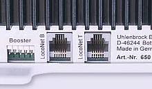 Die LocoNet-Anschlüsse für externen Komponentenanschluss bei einer Digitalzentrale IntelliBox von Uhlenbrock