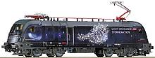 Das Sondermodell „Licht ins Dunkel“ der Taurus kommt Anfang 2017 in den Handel. Es thematisiert Österreichs größte Charity-Aktion, für die die Modelleisenbahn Gruppe eine Spende von 23.000 Euro leistet.