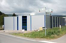 Der Viessmann-Stammsitz in Hatzfeld-Reddighausen wird weiter ausgebaut. Nun wurde die neue Logistikhalle eingeweiht.