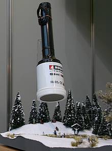 Mit dem NOCH Grasmaster 2.0, auf der Spielwarenmesse 2013 erstmals vorgeführt, können Sie Gräser und sogar Schnee auf Ihrer Anlage "wachsen" lassen